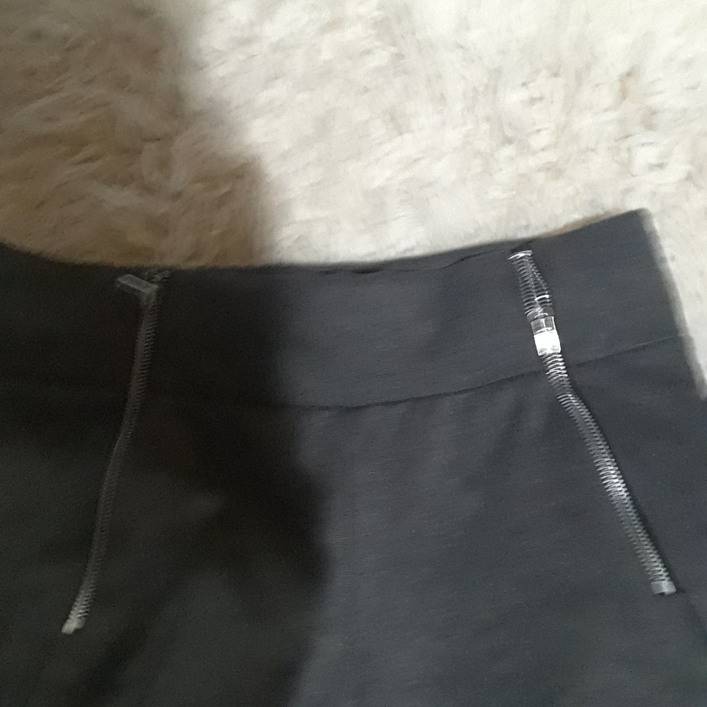 Pants - Picture 4 of 7